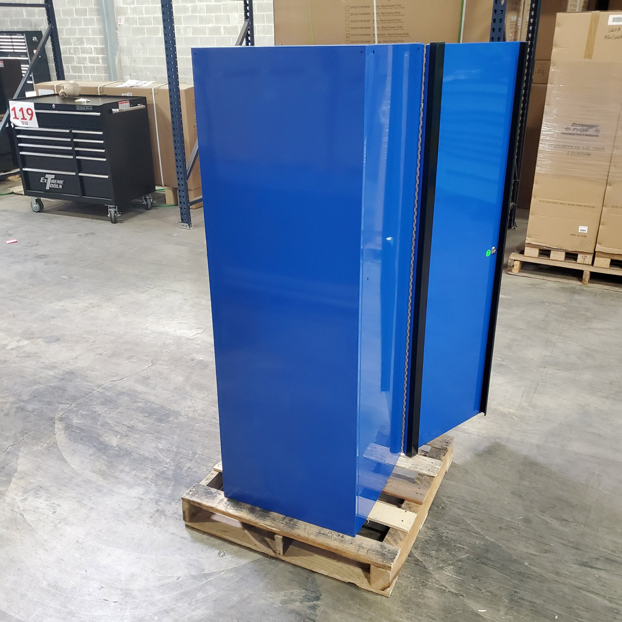 Scratch & Dent Extreme Tools 19" 3 Drawers Locker Rockin Toolboxes