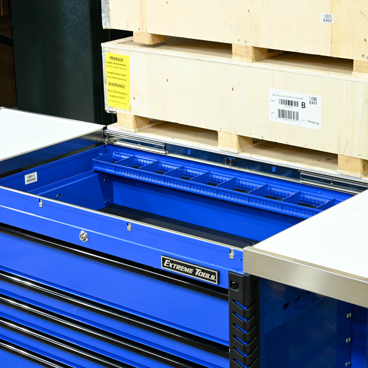 Scratch and Dent SD185-EX4106TCSBLBK - Blue Black - RockinToolboxes-09