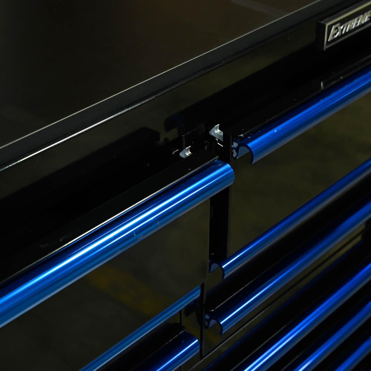 Scratch and Dent SD203-RX722519RCBKBL-X - Black Blue - RockinToolboxes-10