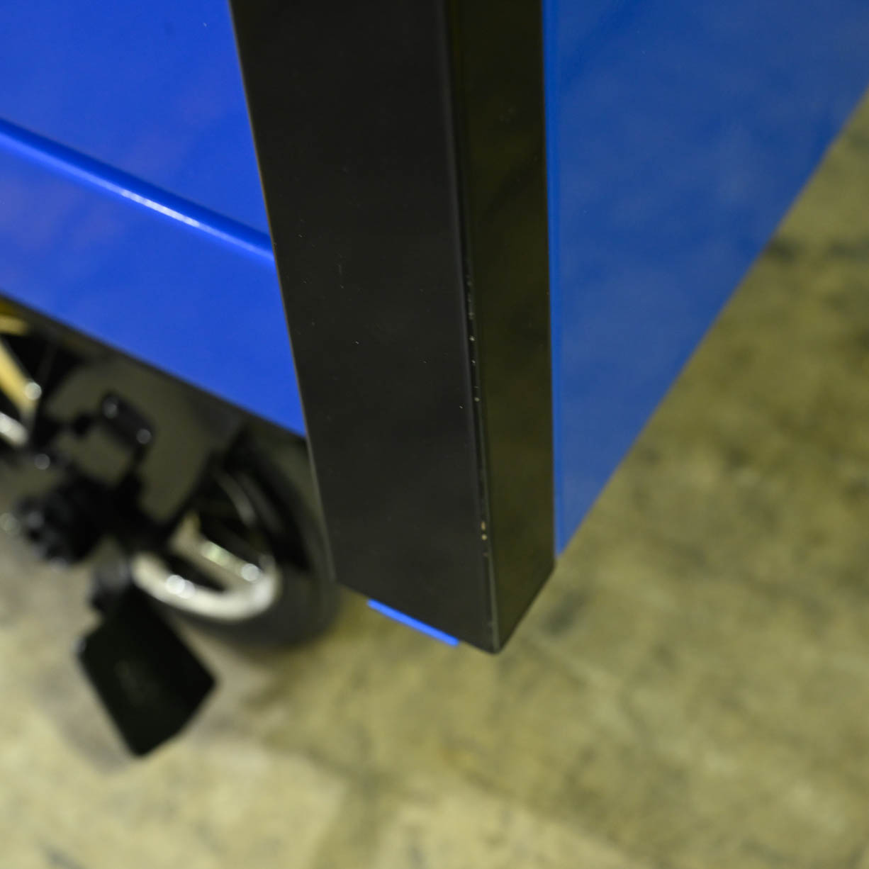 Scratch and Dent SD51-DX722117RCBLBK - Blue Black - RockinToolboxes-02