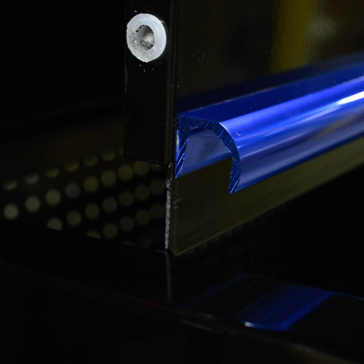 Scratch and Dent SD52-RX552513HRBKBL - Black Blue- RockinToolboxes-13